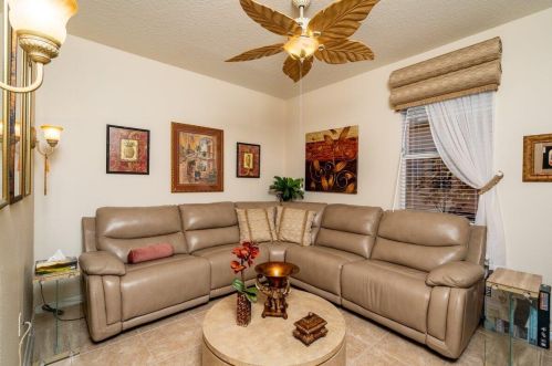 228 Coconut Key Way, Fort Pierce FL 34986-1912 exterior