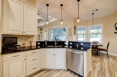 5809 Blue Bonnet Ct, Fort Pierce FL  34986-4186 exterior