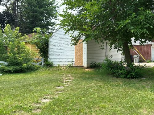 3777 50th St, Milwaukee, WI 53216-2932