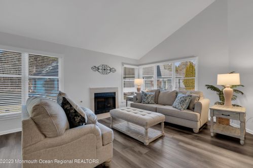 341 Devon St, Lakehurst NJ  08759-4637 exterior