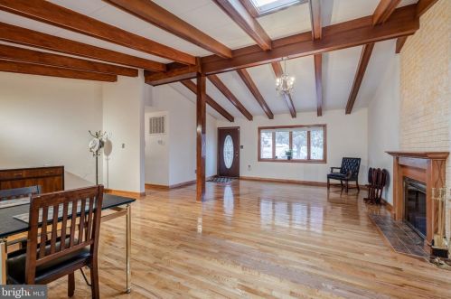 3405 Sunny Vw, Alexandria VA 22309-1911 exterior