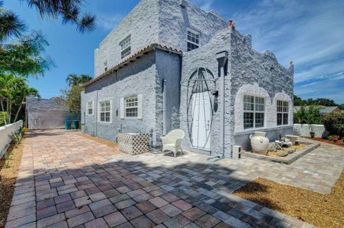 331 1 Ave, Boynton Beach FL 33435-4006 exterior