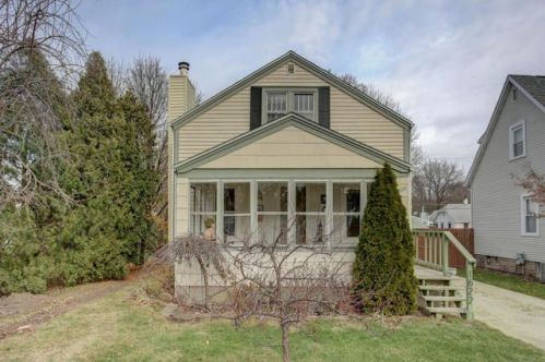 1622 Clark St, Champaign IL  61821-3237 exterior