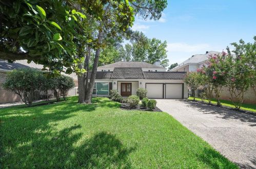 2811 Pne Arbor Dr, Montgomery TX 77356-5426 exterior