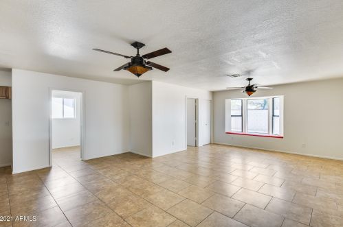 18213 7 Dr, Phoenix AZ 85023-5237 exterior