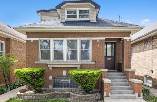 5746 Marmora Ave, Chicago, IL 60646-6210
