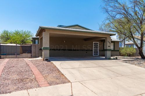 1793 Chardonnay Dr, Tucson, AZ 85746-3223