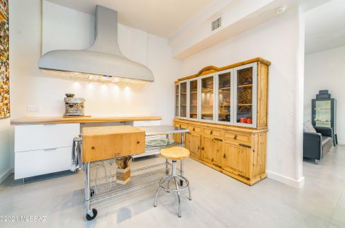 4831 Calle Bujia, Tucson AZ 85718-5218 exterior