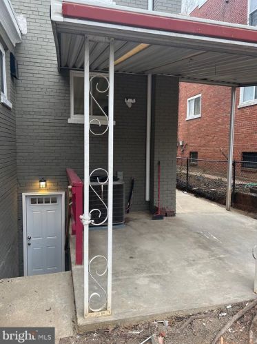 15 53rd Pl, Washington DC  20019-6533 exterior