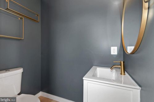 1225 Orren St, Washington DC  20002-3907 exterior