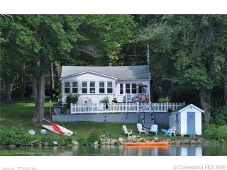430 Deepwood Dr, Exeter CT  06249-2145 exterior