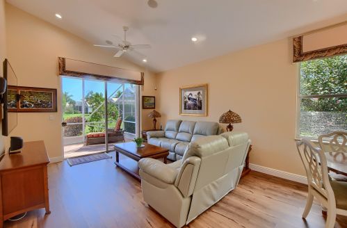 10327 Copper Lk Dr, Boynton Beach FL 33437-5508 exterior