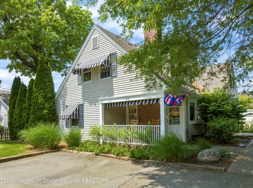 802 Clark St, Point Pleasant Beach, NJ 08742-2325
