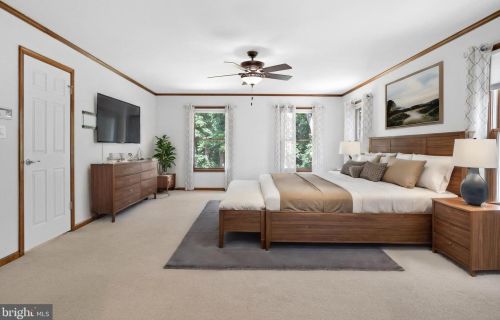 1 Madison Ct, Southampton NJ  08088-9046 exterior