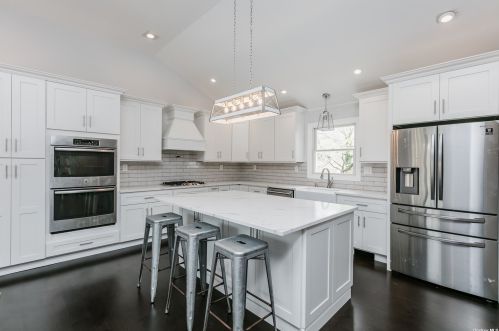 43 Cross Bow Ln, Commack NY  11725-1214 exterior