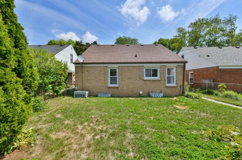 3217 79, Milwaukee WI 53219-1717 exterior