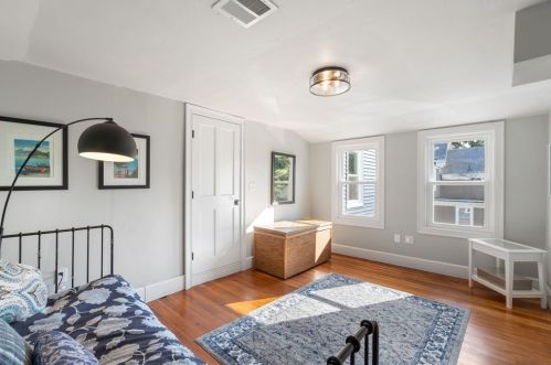 1075 Adams St, Boston MA exterior