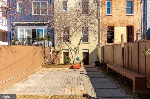 1832 15 St, Washington DC 20009-3938 exterior