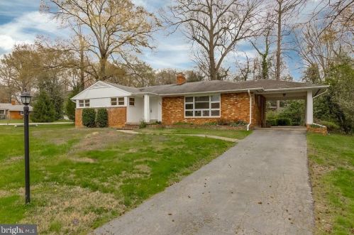 9401 Forest Haven Dr, Alexandria VA  22309-3122 exterior