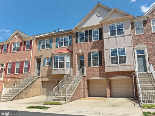 6142 Manchester Park Cir, Alexandria VA  22310-4953 exterior