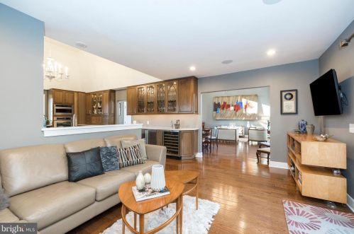 398 Lakeside Rd, Ardmore PA exterior