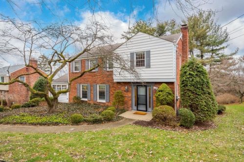 164 Warwick Dr, Pittsburgh, PA 15241-2145