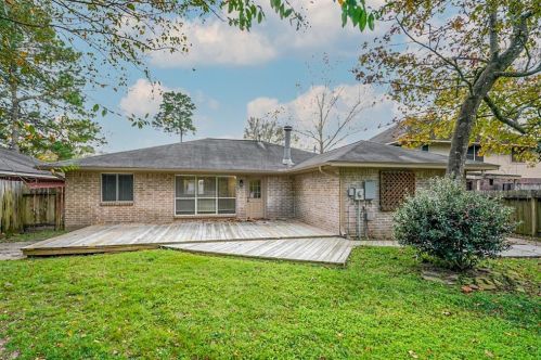 2611 Friarwood Trl, Humble TX 77339-1014 exterior