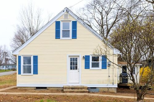 33 Palmer St, Killingly CT 06239-2732 exterior