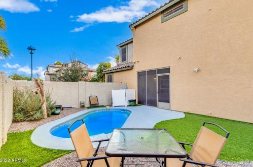 2144 77 Dr, Phoenix AZ 85035-5111 exterior