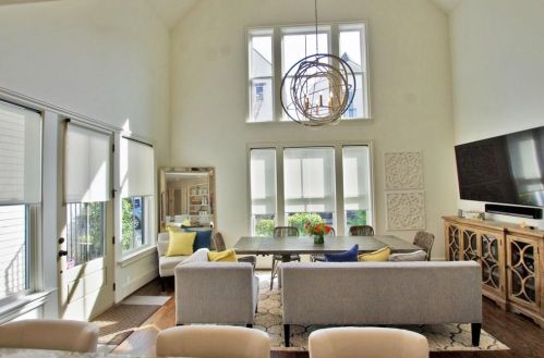 526 Bismark Rd, Atlanta, GA 30324