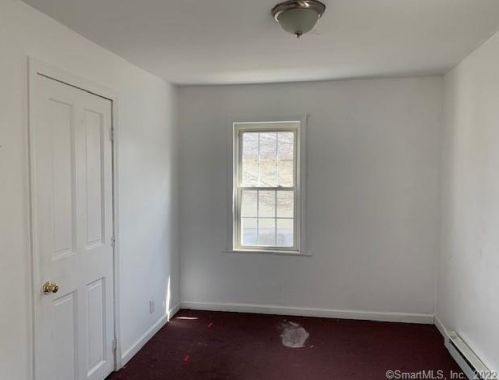 187 Hawkins St, Derby CT 06418-1511 exterior