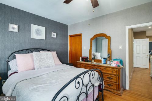 1904 Alder St, Philadelphia PA 19148-2365 exterior