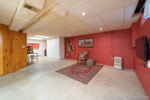 912 Westend Ave, Grand Rapids MI 49504-3847 exterior