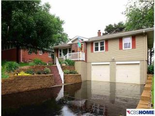 7232 Oak St, Omaha NE  68124-3536 exterior