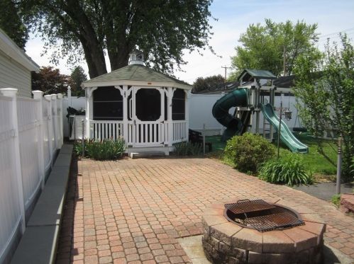 190 Delaney Ave, Chicopee MA 01013-1311 exterior