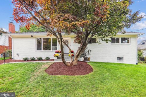10126 Ashburton Ln, Bethesda MD  20817-1730 exterior