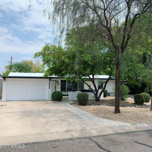 4233 42nd St, Phoenix AZ  85018-4207 exterior