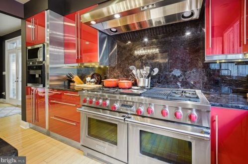 9906 Avenel Farm Dr, Rockville MD 20854-5410 exterior