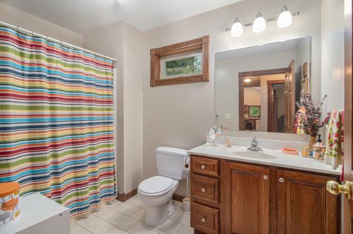 1811 Starr View Ln, Middlevle MI  49333-8066 exterior