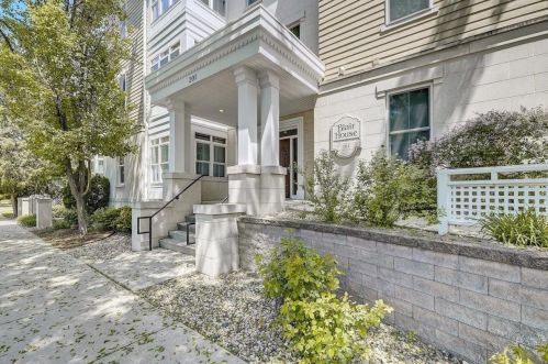 201 Blair St, Madison WI  53703-4633 exterior