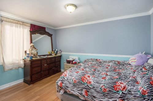 1408 Stockbridge Ave, Kalamazoo MI 49001-3904 exterior