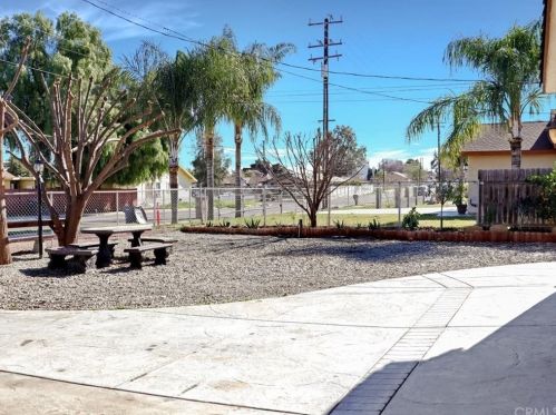 24 A St, Perris CA 92570-1962 exterior