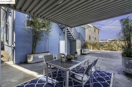 2043 Emerson St, Berkeley CA 94705-1813 exterior