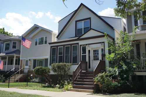 3712 Francisco Ave, Chicago IL 60659-1504 exterior