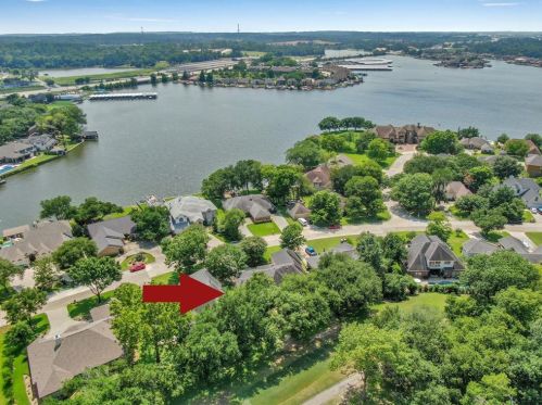 141 April Waters Dr, Montgomery TX 77356-8831 exterior