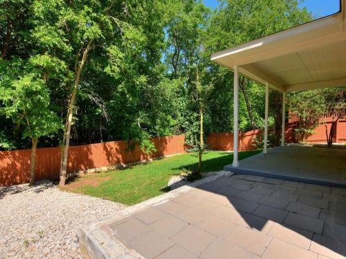 1817 Chasewood Dr, Austin, TX 78727-6371