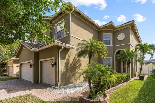 5608 Spanish River Rd, Fort Pierce, FL 34951-2897