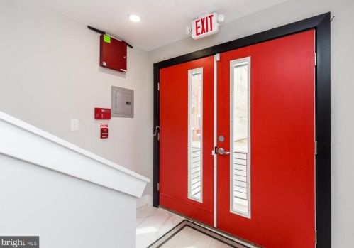 1724 Marshall St, Philadelphia PA  19122-2924 exterior