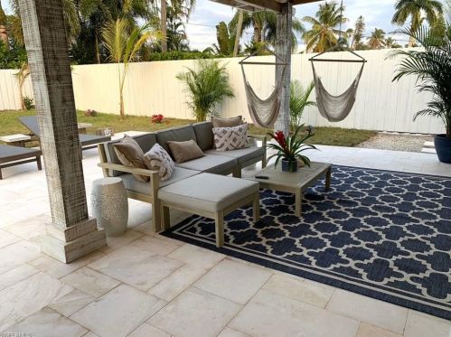 771 94 Ave, Naples FL 34108-2448 exterior