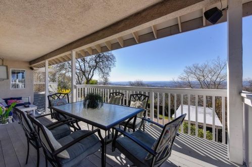 3390 Beatty Dr, Folsom CA 95762-7000 exterior